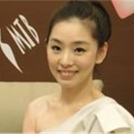 赖芊合照片
