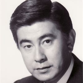 宇津井健照片