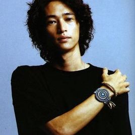 洼冢洋介照片