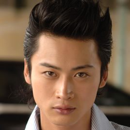 黄川田将也照片