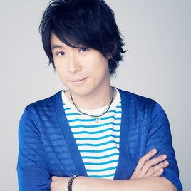 铃村健一照片
