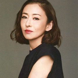 松雪泰子照片