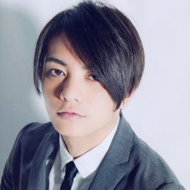 田中圣照片