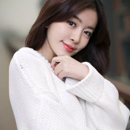 赵多娜照片