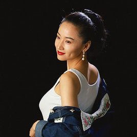 于莉照片