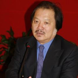 滕文骥照片