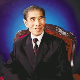 李文华照片