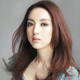 董璇照片