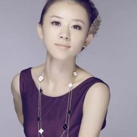 纪英男照片